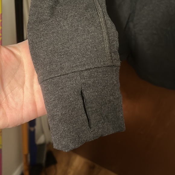 Lululemon Wrap Jacket - Picture 4 of 8